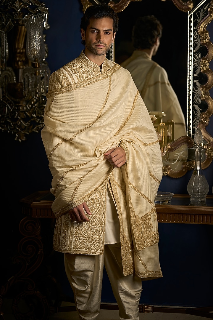 Cream Raw Silk Embroidered Groom Sherwani Set With Juttis & Stole by Seema Gujral Men at Pernia's Pop Up Shop