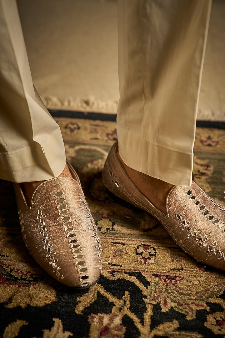 Beige Raw Silk Embroidered Groom Indowestern Set With Juttis by Seema Gujral Men at Pernia's Pop Up Shop