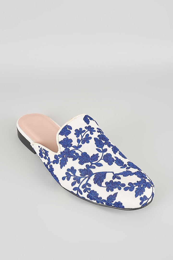 Blue Silk Juttis by Seema Gujral Men at Pernia's Pop Up Shop