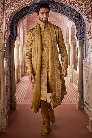 Antique Gold Tissue Silk Zari Embroidered Groom Sherwani Set by Seema  Gujral Men at Pernia's Pop Up Shop 2025