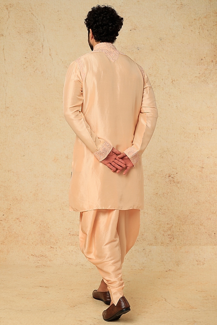 Peach Silk Kiran Dori Embroidered Kurta Set by Seema Gujral Men at Pernia's Pop Up Shop