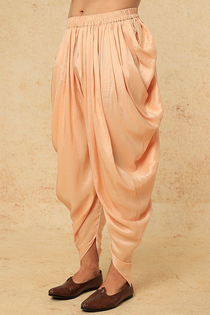 Peach Silk Kiran Dori Embroidered Kurta Set by Seema Gujral Men at Pernia's Pop Up Shop