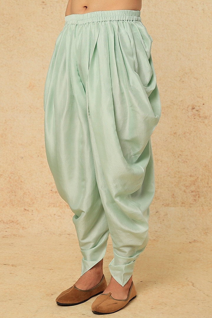 Ocean Green Silk Kiran Dori Embroidered Kurta Set by Seema Gujral Men at Pernia's Pop Up Shop