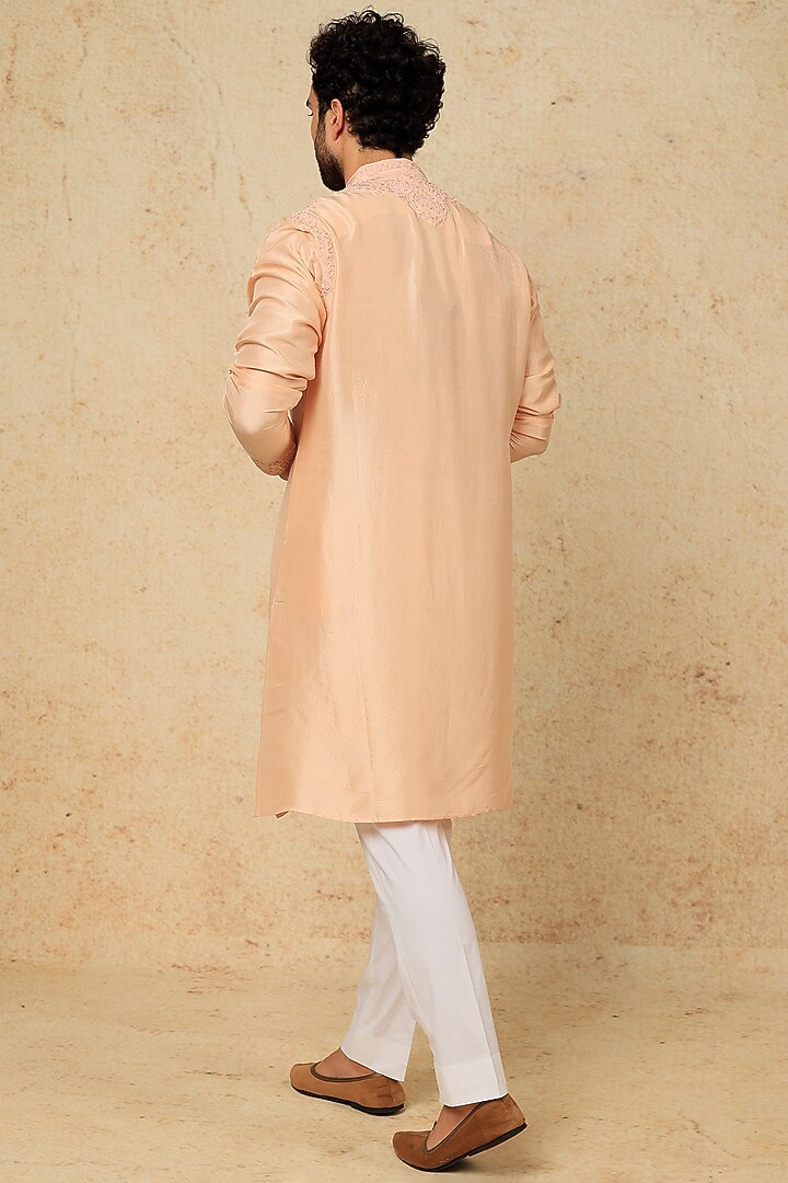 Peach Dupion Silk Thread Embroidered Kurta Set by Seema Gujral Men at Pernia's Pop Up Shop