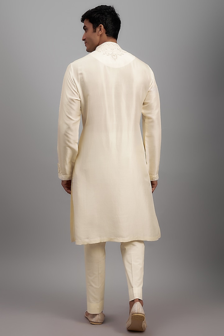 Ivory Silk Dori Embroidered Kurta Set by Seema Gujral Men at Pernia's Pop Up Shop