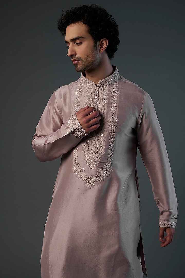 Dusty Pink Silk Embroidered Kurta Set by Seema Gujral Men at Pernia's Pop Up Shop