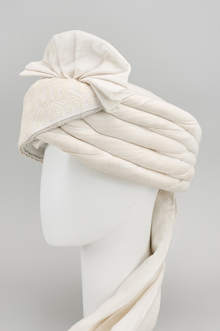 White Cotton Safa by Seema Gujral Men at Pernia's Pop Up Shop