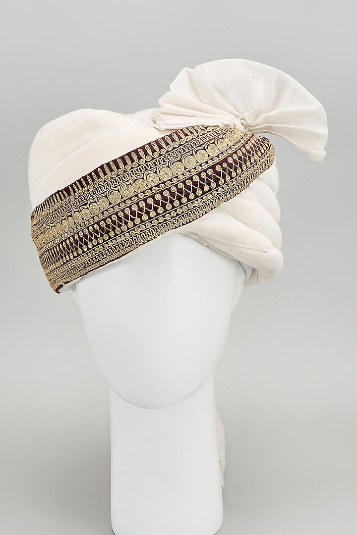 White Cotton Safa by Seema Gujral Men at Pernia's Pop Up Shop