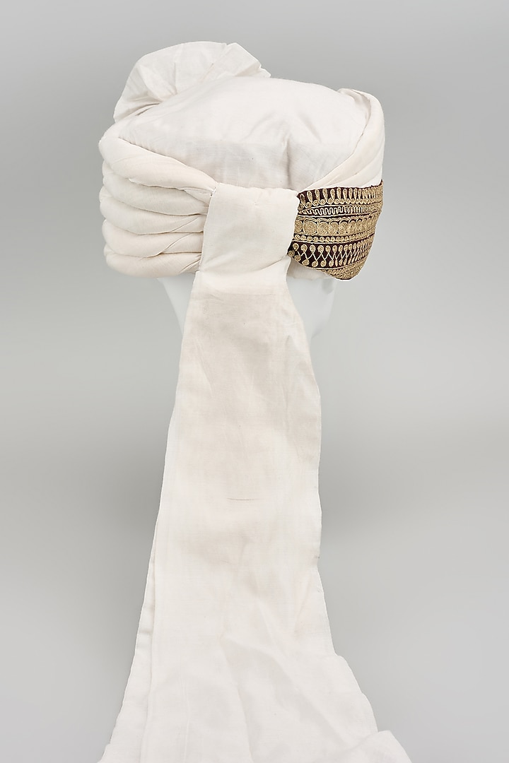 White Cotton Safa by Seema Gujral Men at Pernia's Pop Up Shop