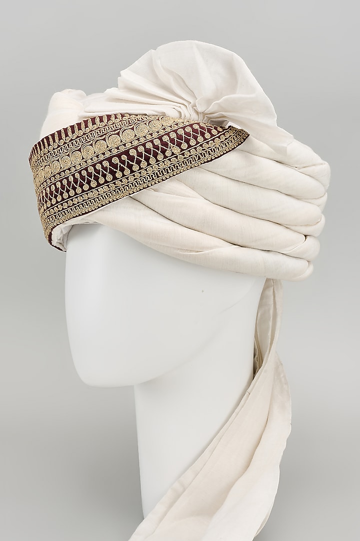 White Cotton Safa by Seema Gujral Men at Pernia's Pop Up Shop