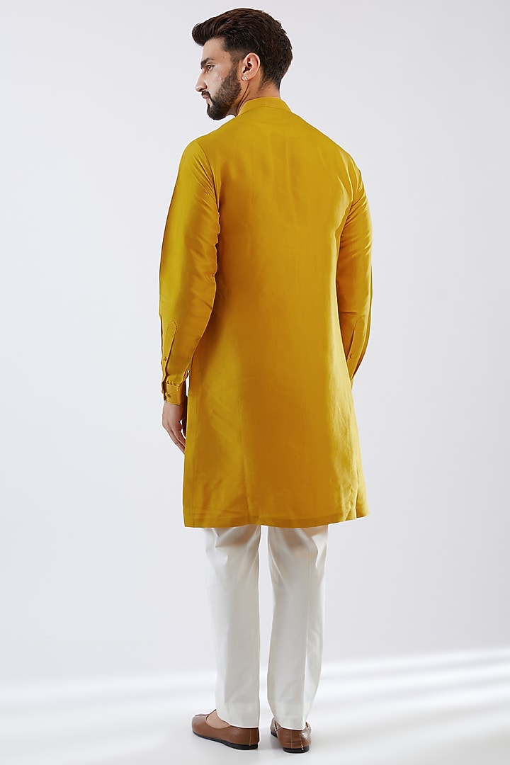 Yellow Raw Silk Gota Embroidered Bundi Jacket Set by Seema Gujral Men at Pernia's Pop Up Shop