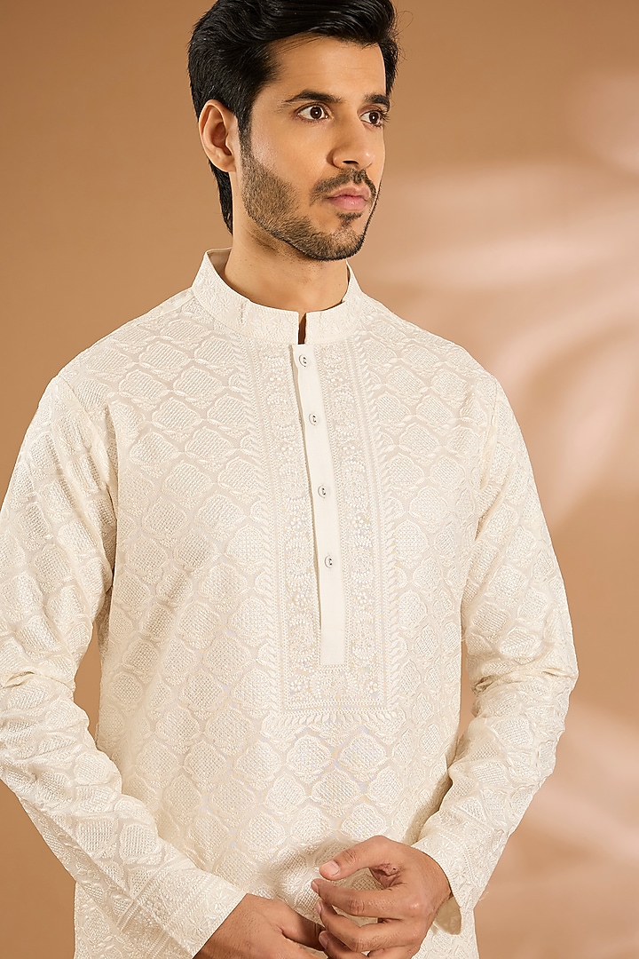 White Silk Kurta Set by Seema Gujral Men at Pernia's Pop Up Shop