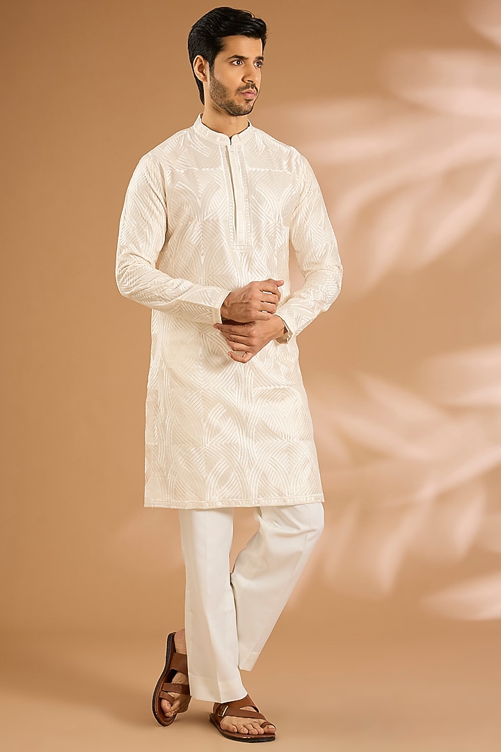 White Silk Kurta Set by Seema Gujral Men at Pernia's Pop Up Shop