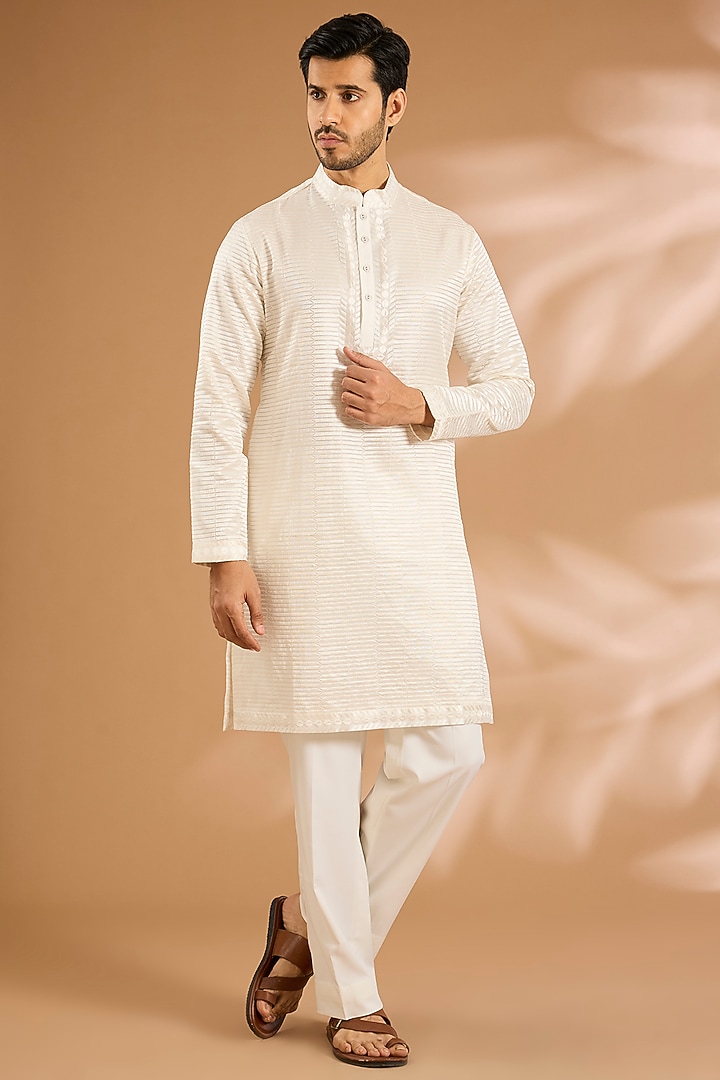 White Silk Kurta Set by Seema Gujral Men at Pernia's Pop Up Shop