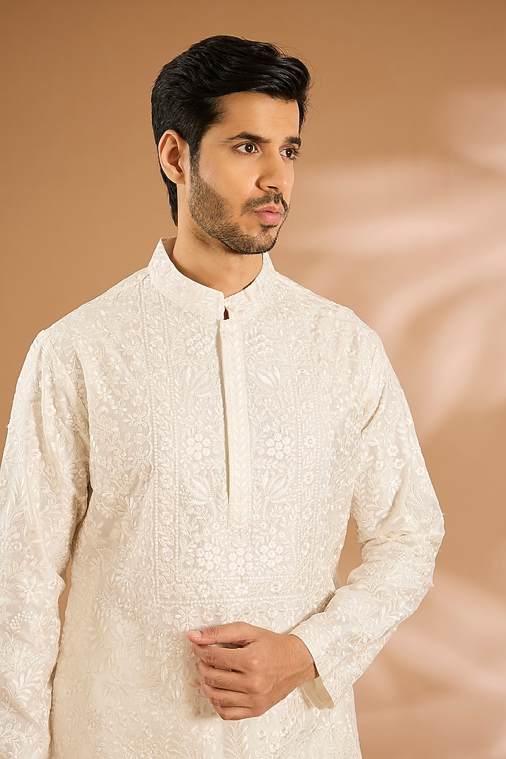 White Silk Kurta Set by Seema Gujral Men at Pernia's Pop Up Shop