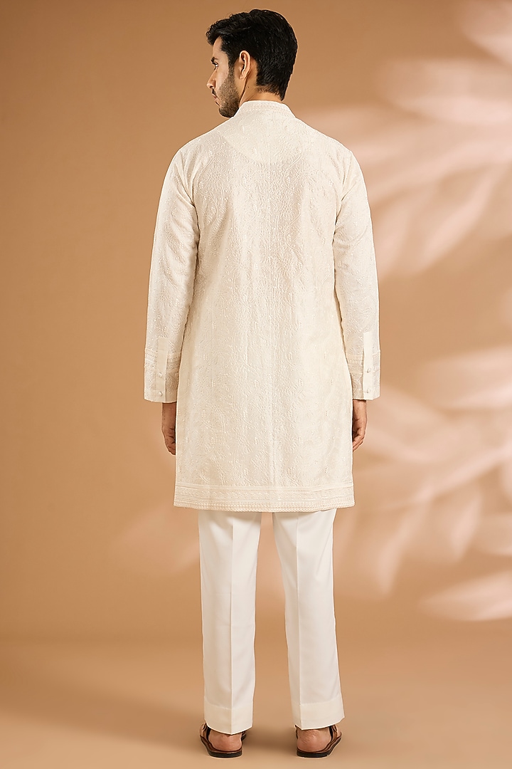 White Silk Kurta Set by Seema Gujral Men at Pernia's Pop Up Shop