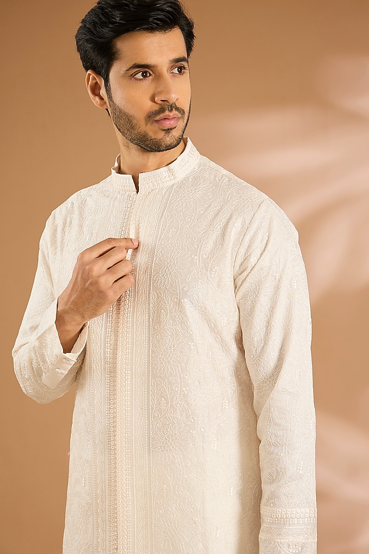White Silk Kurta Set by Seema Gujral Men at Pernia's Pop Up Shop