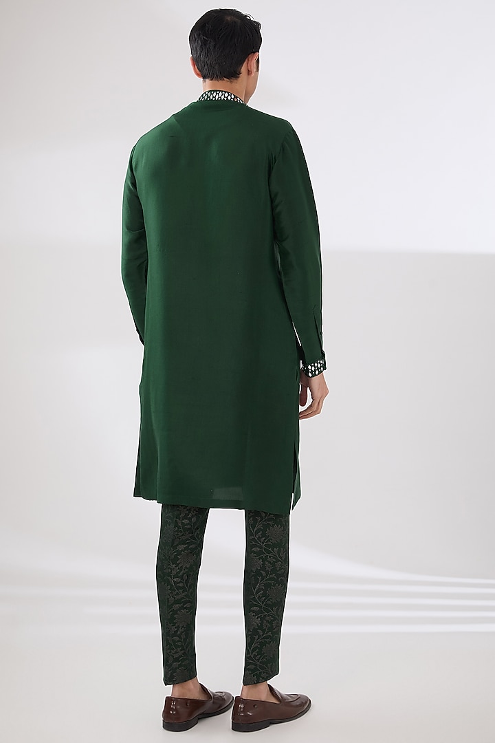Green Silk Mirror Embroidered Kurta Set by Seema Gujral Men at Pernia's Pop Up Shop