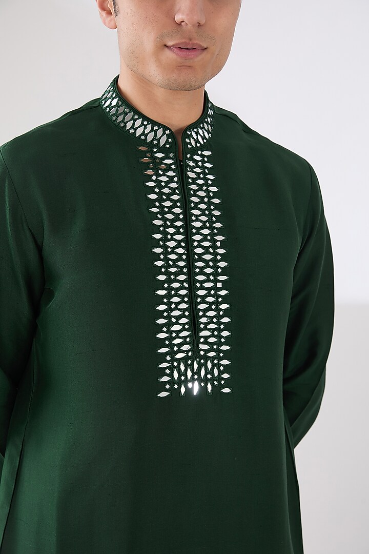 Green Silk Mirror Embroidered Kurta Set by Seema Gujral Men at Pernia's Pop Up Shop