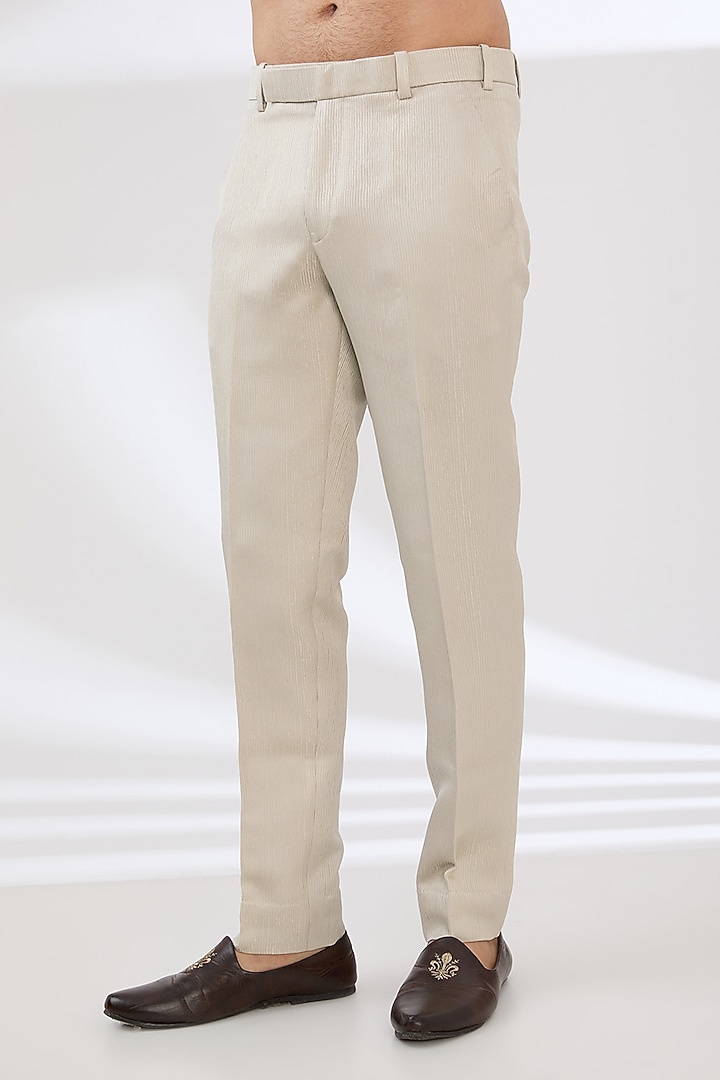 Ivory Silk Mirror Embroidered Kurta Set by Seema Gujral Men at Pernia's Pop Up Shop