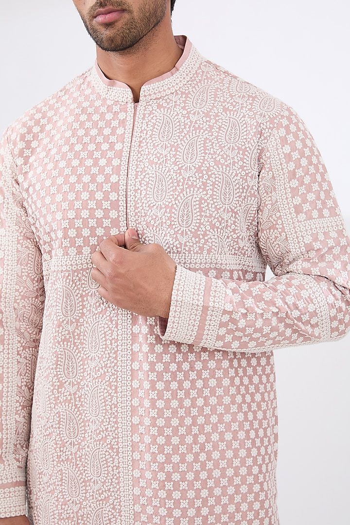 Pink Silk Embroidered Kurta Set by Seema Gujral Men at Pernia's Pop Up Shop