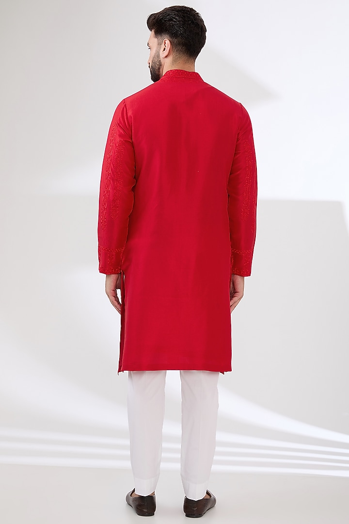 Red Silk Thread Embroidered Kurta Set by Seema Gujral Men at Pernia's Pop Up Shop