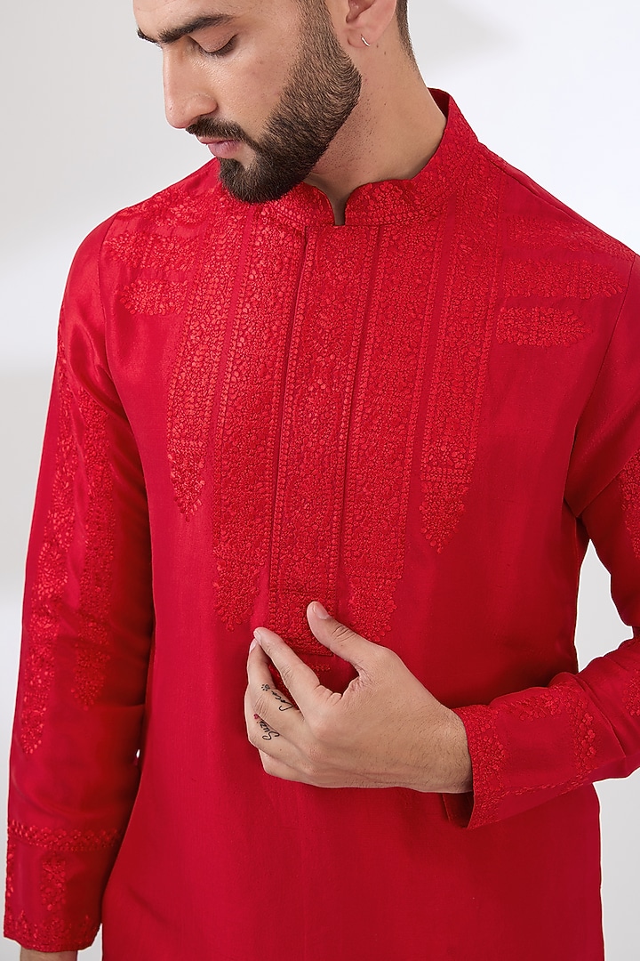 Red Silk Thread Embroidered Kurta Set by Seema Gujral Men at Pernia's Pop Up Shop