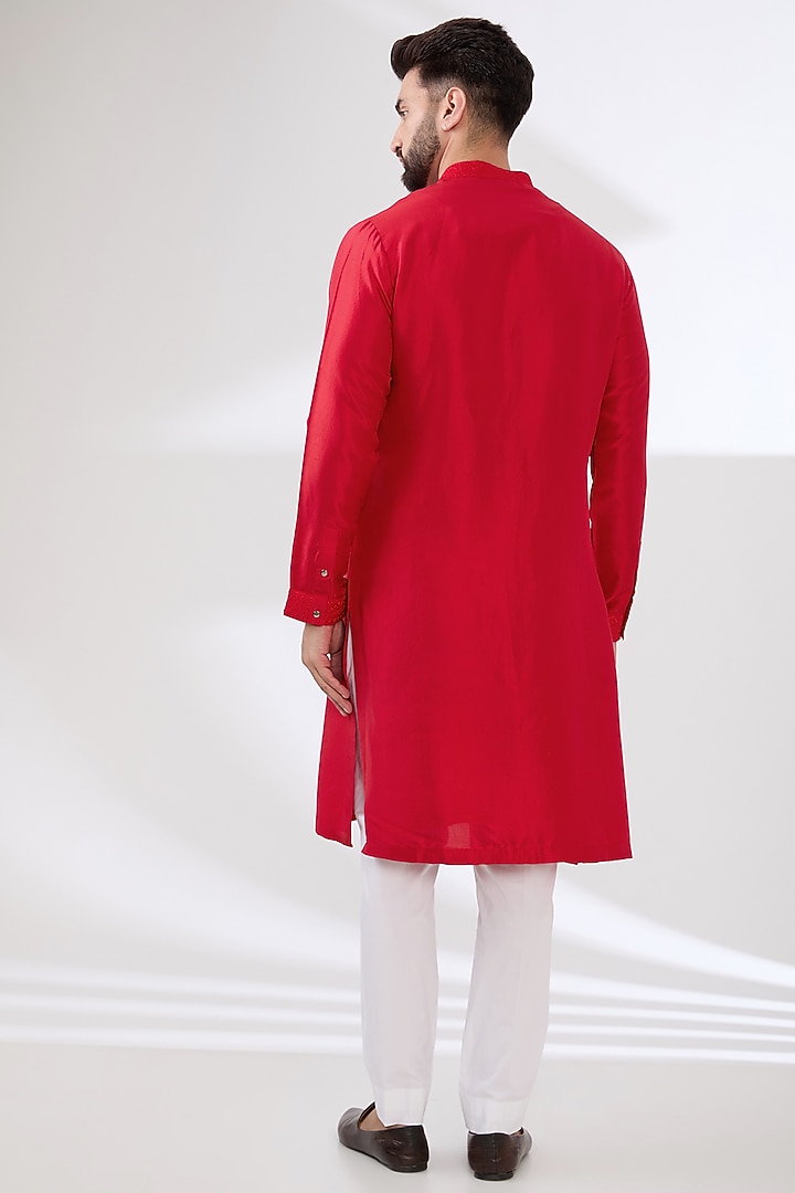 Red Silk Thread Embroidered Kurta Set by Seema Gujral Men at Pernia's Pop Up Shop