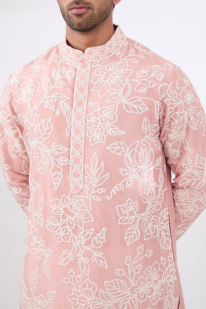 Pink Silk Embroidered Kurta Set by Seema Gujral Men at Pernia's Pop Up Shop