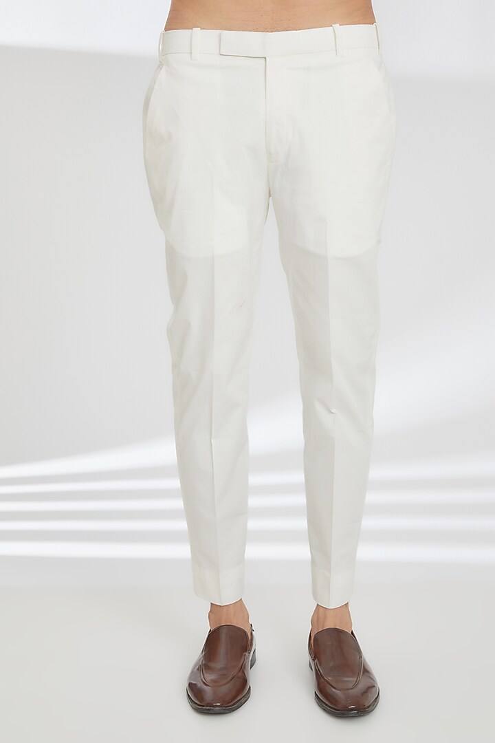 Ivory Silk Embroidered Kurta Set by Seema Gujral Men at Pernia's Pop Up Shop