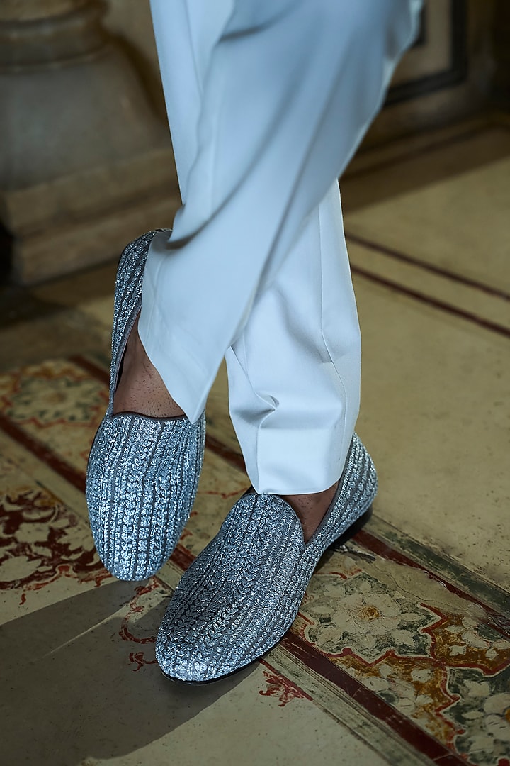 Silver Raw Silk Dori Embroidered Groom Sherwani Set by Seema Gujral Men at Pernia's Pop Up Shop