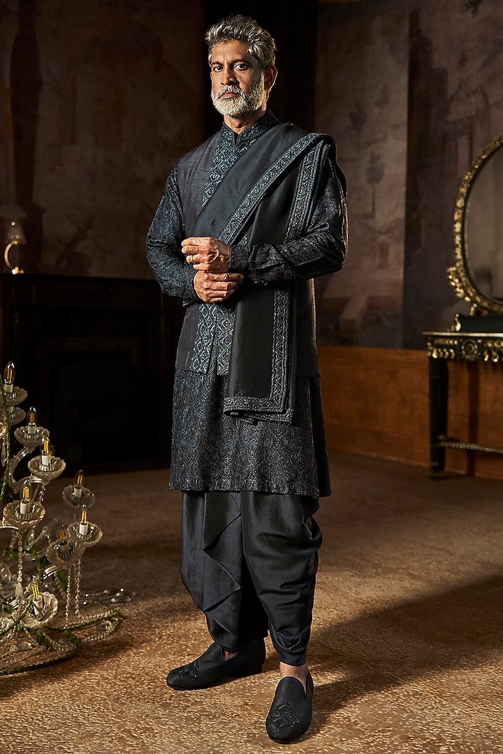 Charcoal Grey Textured Silk Sequins Embroidered Bundi Set by Seema Gujral Men at Pernia's Pop Up Shop
