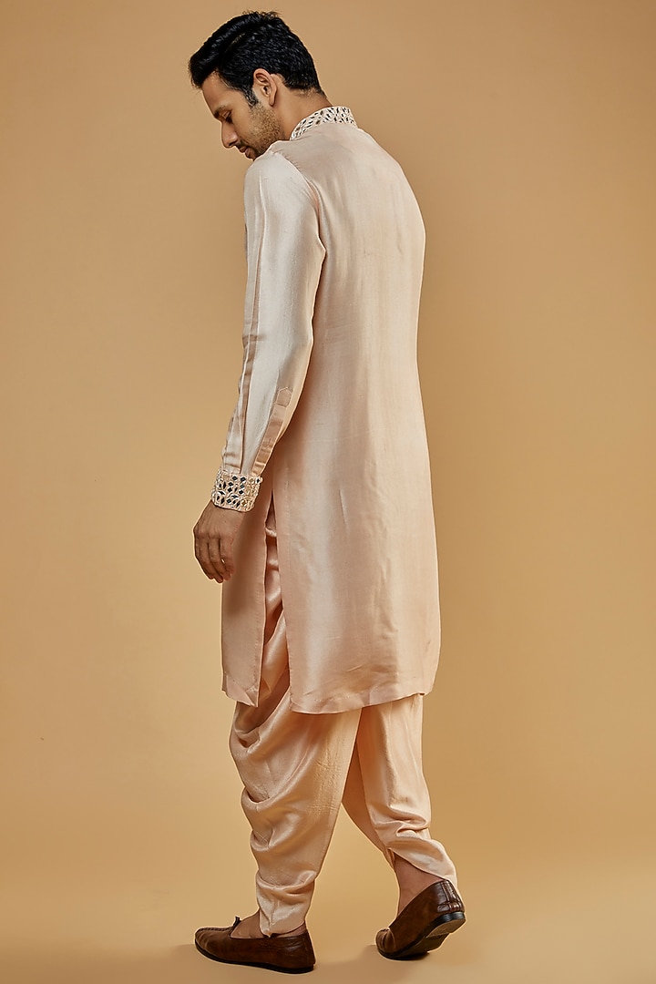 Peach Dupion Silk Mirror Embroidered Kurta Set by Seema Gujral Men at Pernia's Pop Up Shop