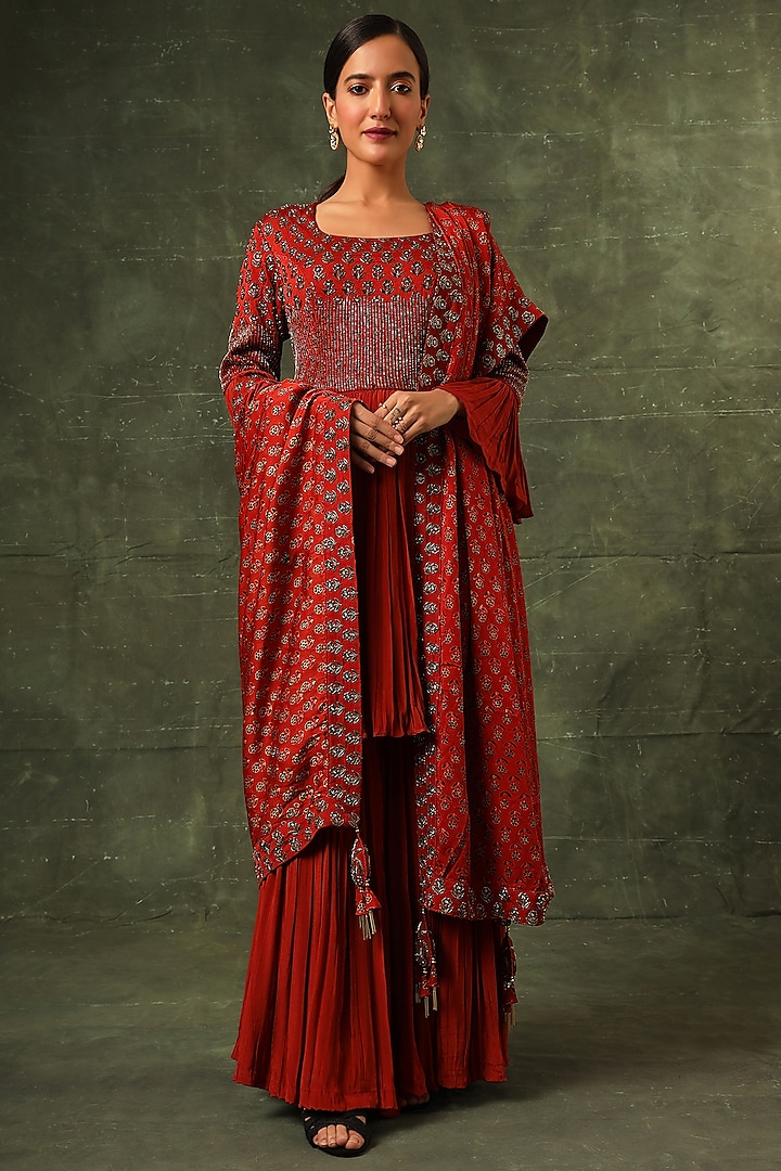 Scarlet Red Crepe Gharara Set by SEJAL KAMDAR at Pernia's Pop Up Shop