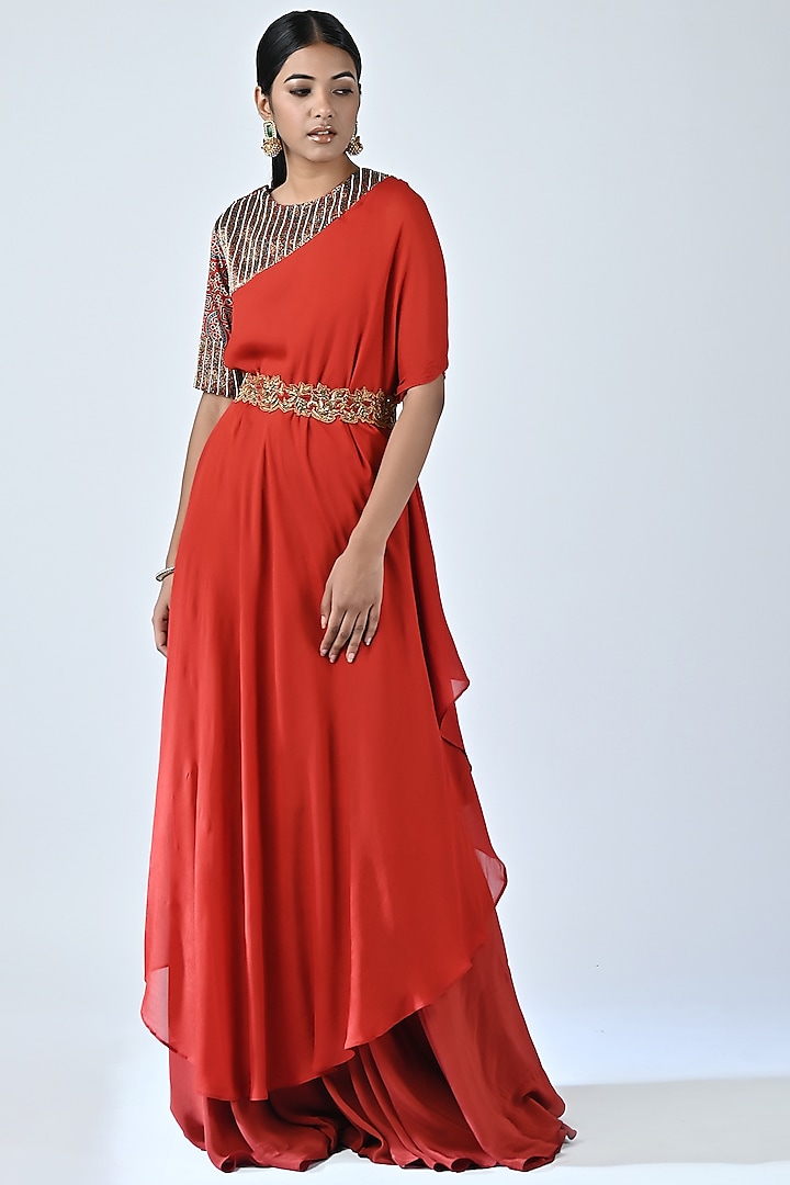 Red Embroidered Kaftan Set by SEJAL KAMDAR