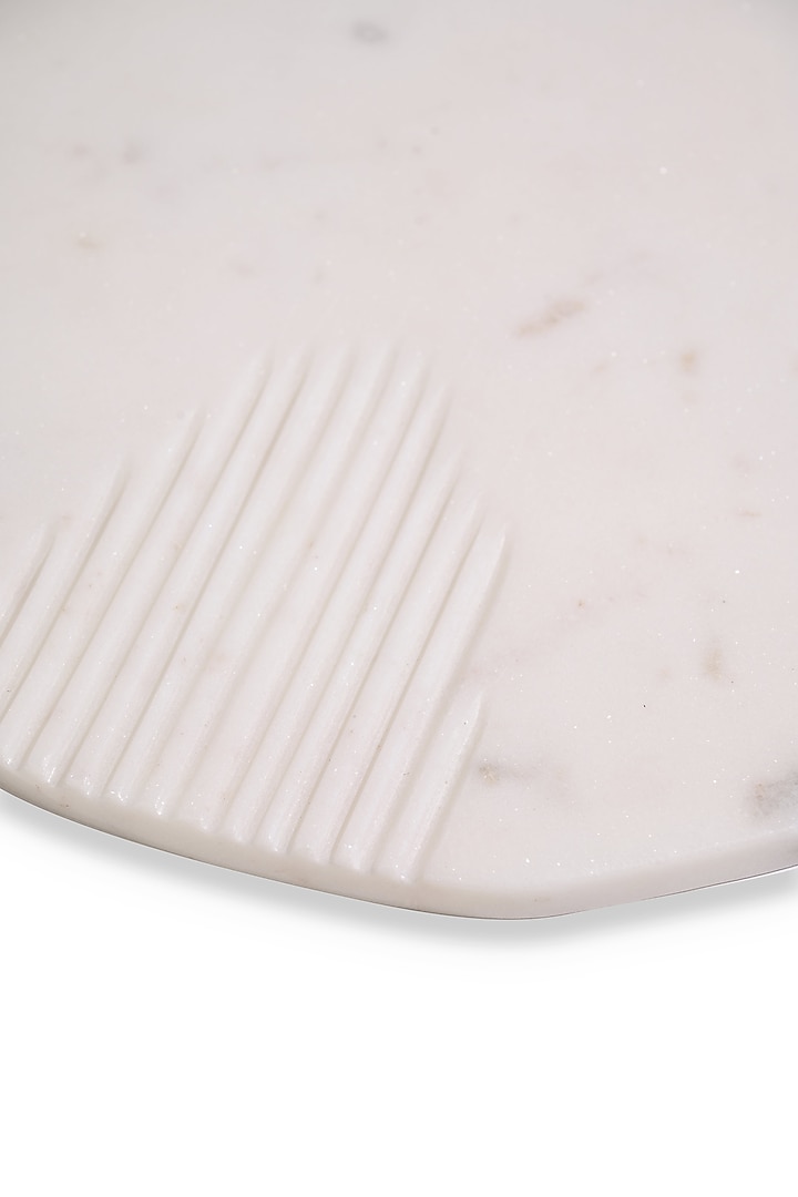 White Marble Platter by Serein Wellness at Pernia's Pop Up Shop