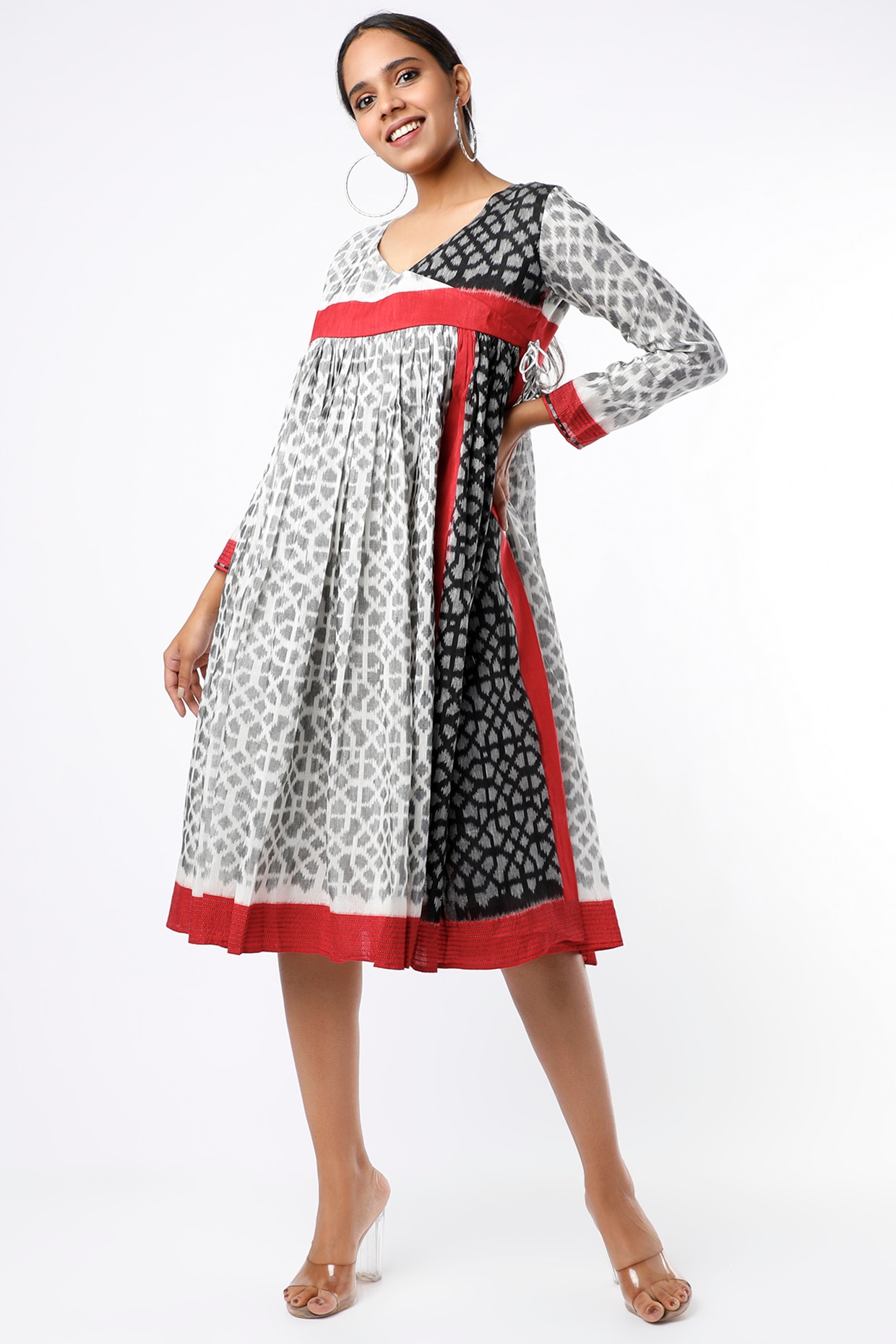 Designer XXL Ladies Black Pochampally Ikkath Cotton Women's Stitched Dress  at Rs 720 in Hyderabad