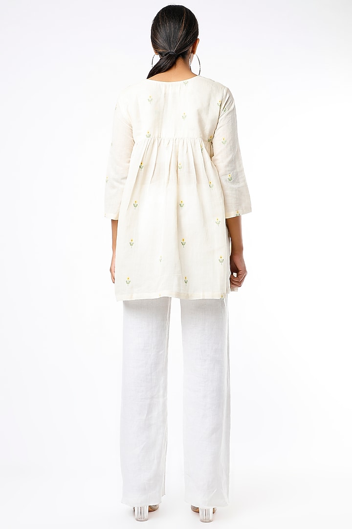 Beige Handwoven Organic Jamdani Cotton Top by Sepia Stories at Pernia's Pop Up Shop