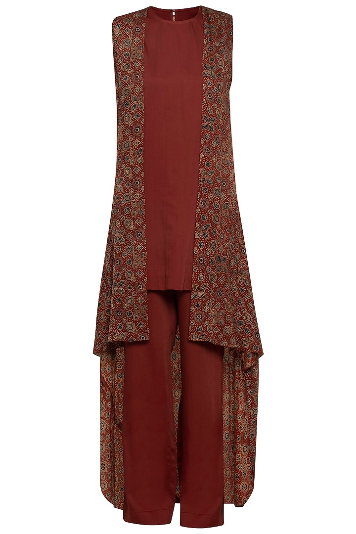 Maroon embroidered cape with top and pants by SEJAL JAIN