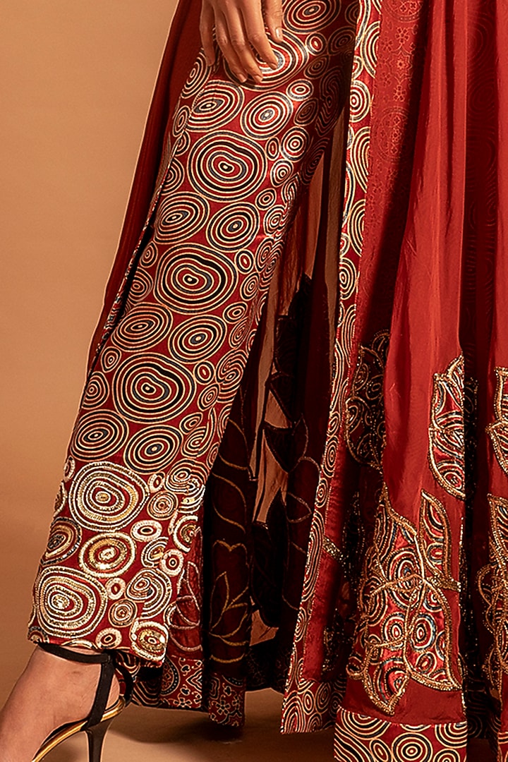 Scarlet Red Embroidered Slitted Engagement Gown by SEJAL KAMDAR at Pernia's Pop Up Shop