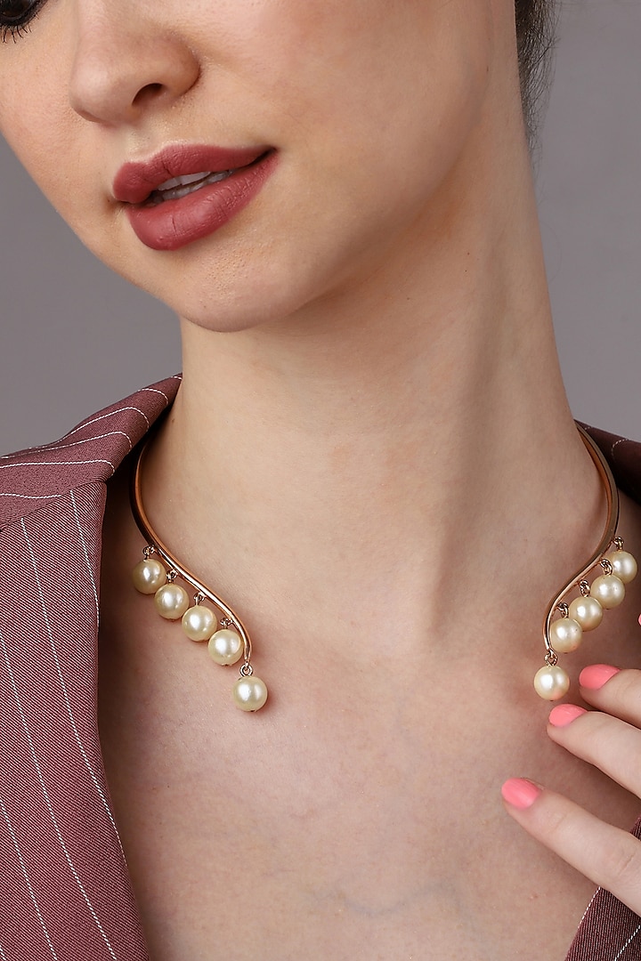 Rose Gold Finish Shell Pearl Necklace by Itrana By Sonal Gupta