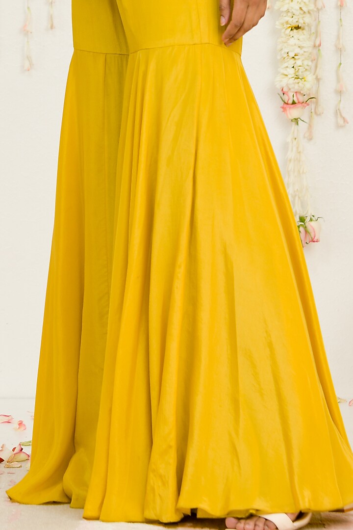 Mustard Embroidered Jacket Set by Sanya Gulati at Pernia's Pop Up Shop