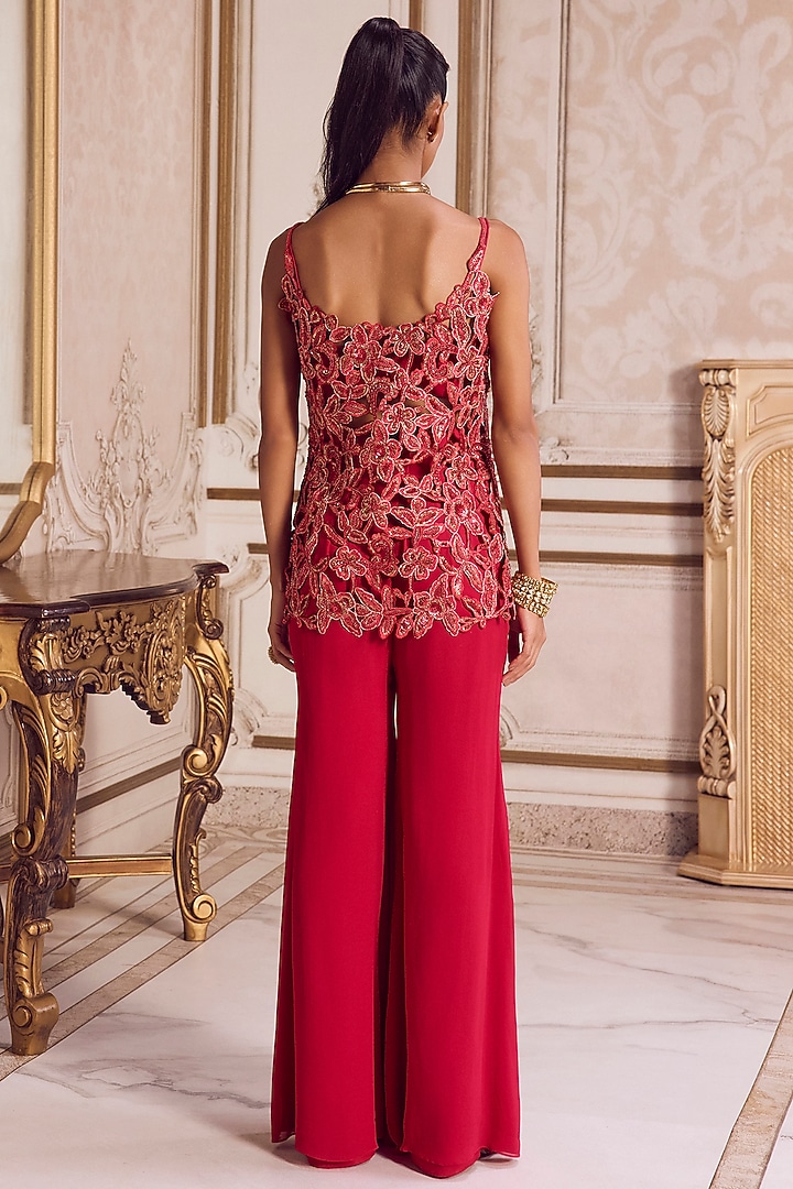 Magenta Georgette Cutwork Floral Embroidered Kurta Set by Sanya Gulati at Pernia's Pop Up Shop