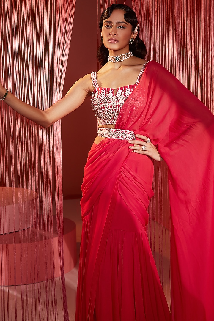 Coral Red Georgette Pre-Stitched Wedding Saree Set by Sanya Gulati at Pernia's Pop Up Shop