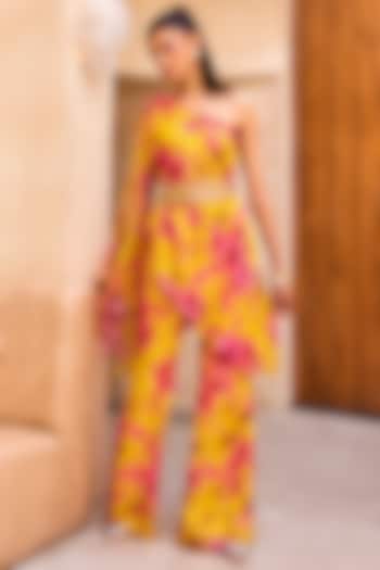 Yellow & Pink Georgette Floral Printed One-Shoulder Kurta Set by Sanya Gulati