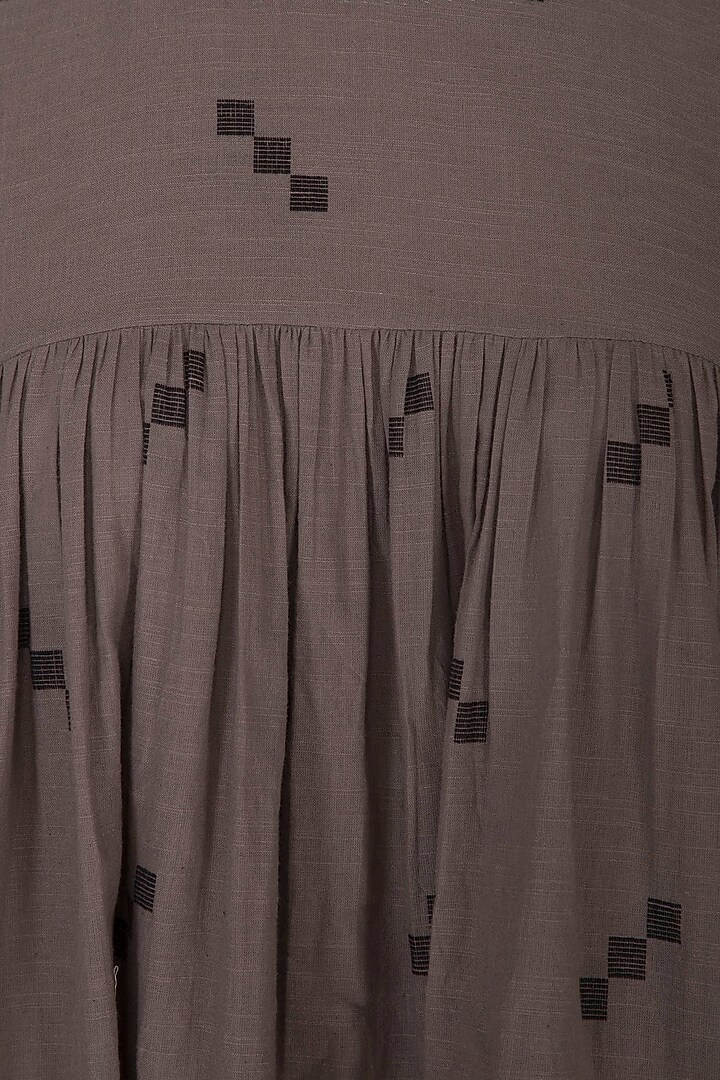 Grey Jamdani Kurta With Pants by Sagaa by Vanita at Pernia's Pop Up Shop