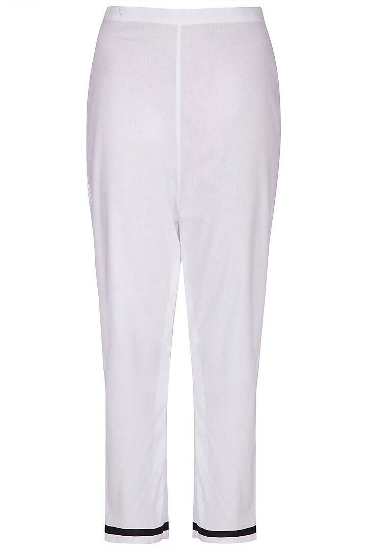 White Geometric Kurta With Pants by Sagaa by Vanita at Pernia's Pop Up Shop