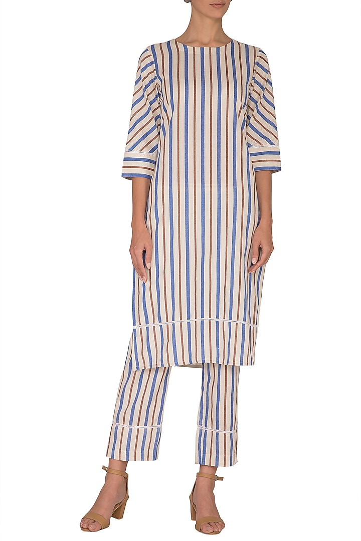 White Stripes Kurta With Pants by Sagaa by Vanita at Pernia's Pop Up Shop