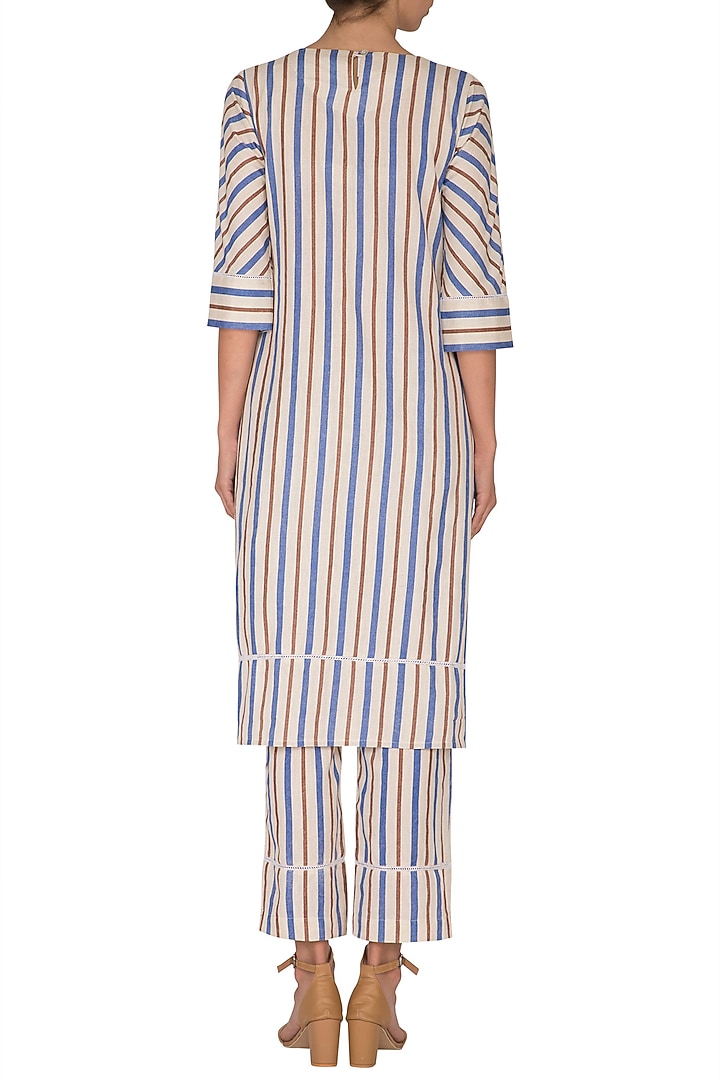 White Stripes Kurta With Pants by Sagaa by Vanita at Pernia's Pop Up Shop