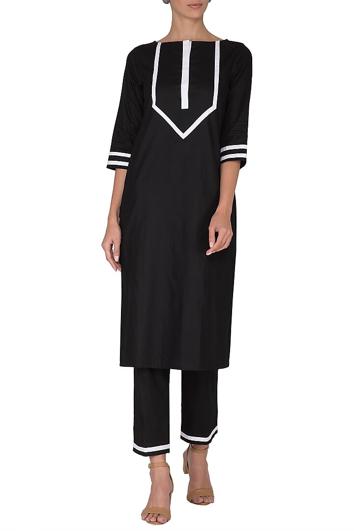 Black Geometrical Kurta With Pants by Sagaa by Vanita at Pernia's Pop Up Shop